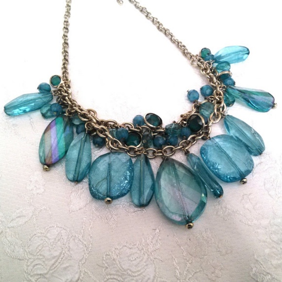 Teal Green Acrylic Drop Cluster Necklace - Picture 2 of 5